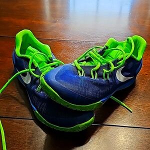 Nike shoes